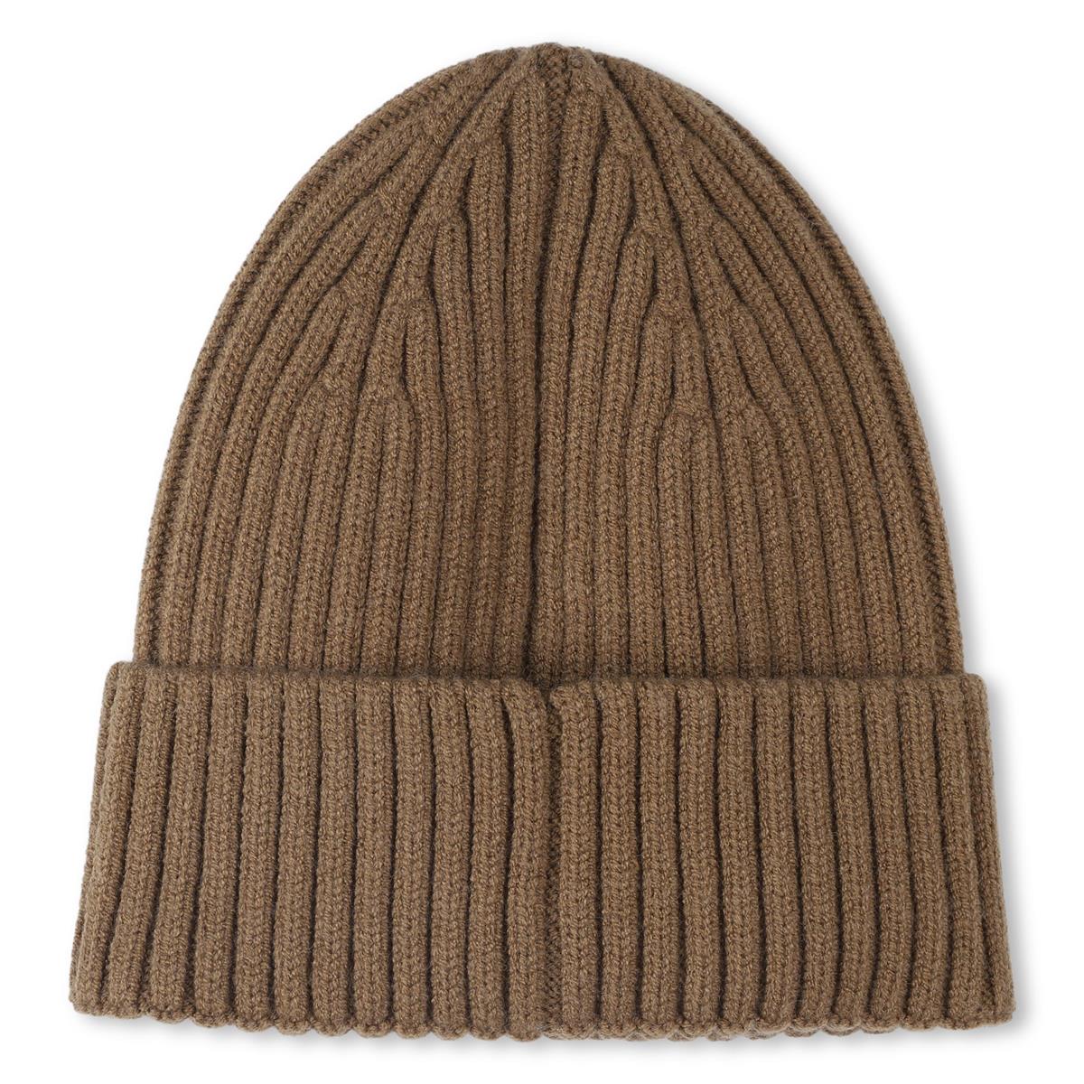 bonnet en tricot brun