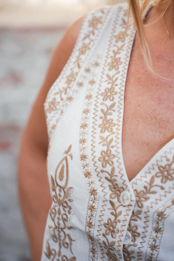 chemise manches longues beige brodé (copie)