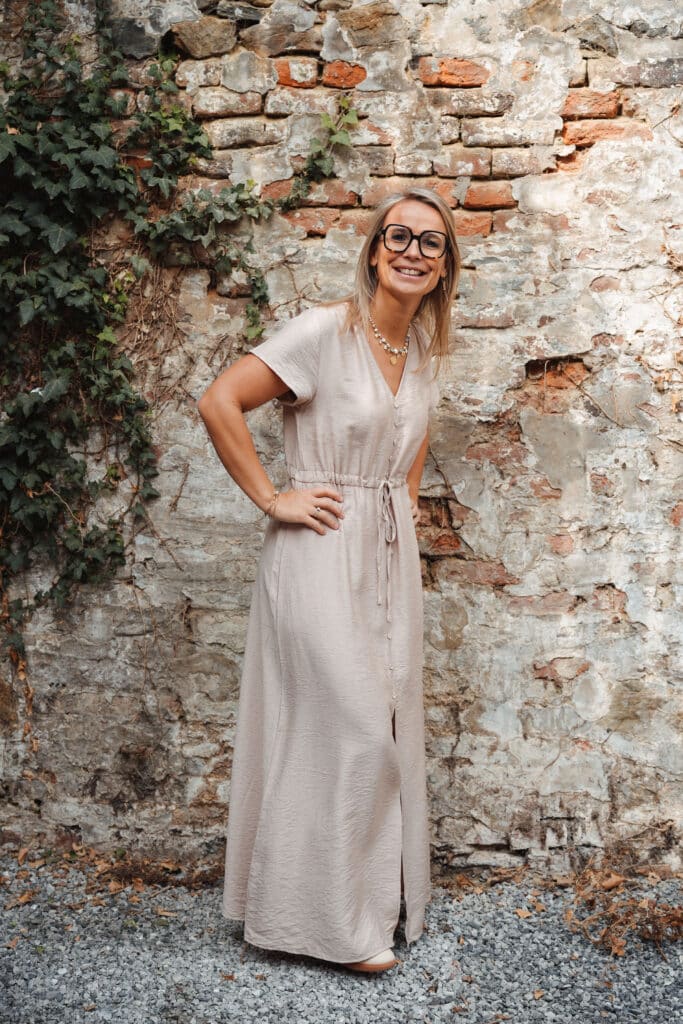 robe longue à manches courtes taupe