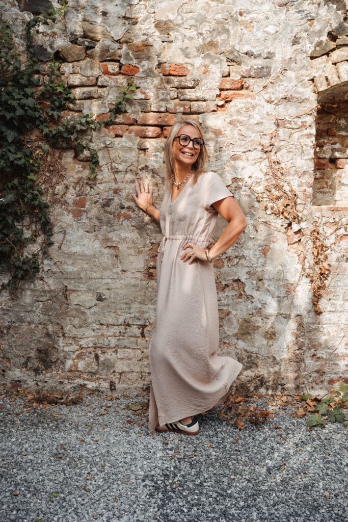 robe longue à manches courtes taupe