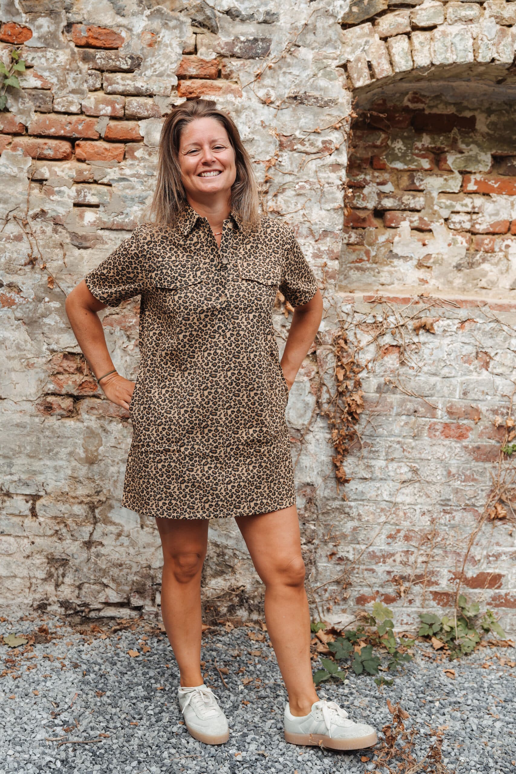 robe en jeans à manches courtes léopard