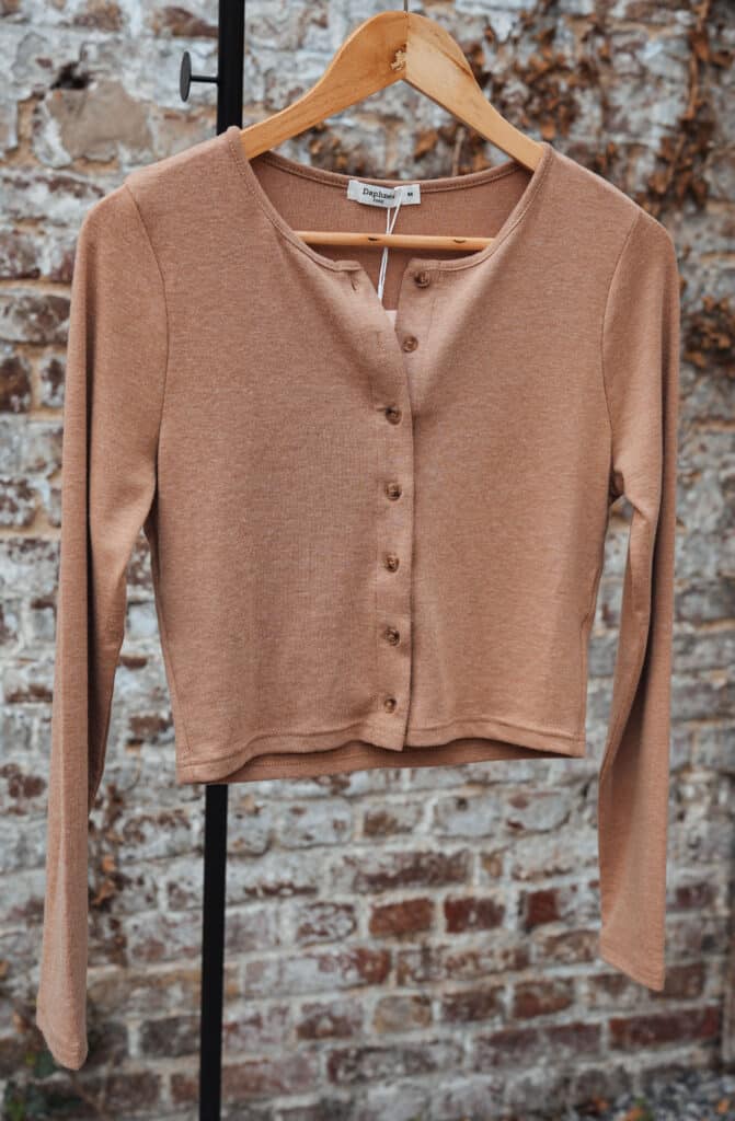 top manches longues boutonné brun