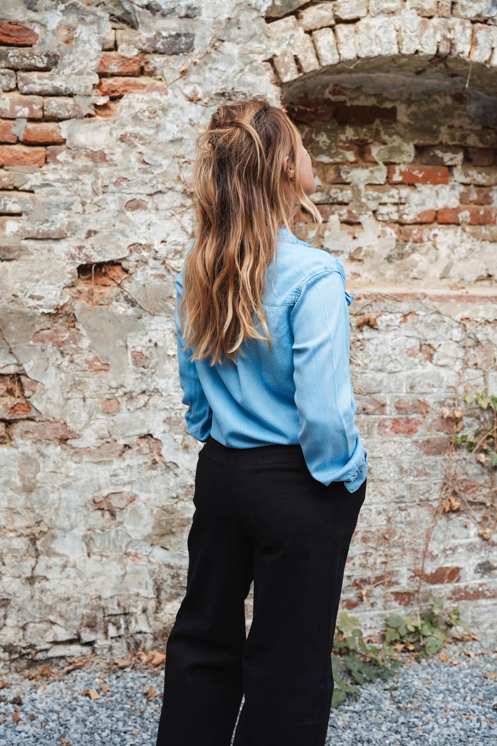 chemise col noeud bleu