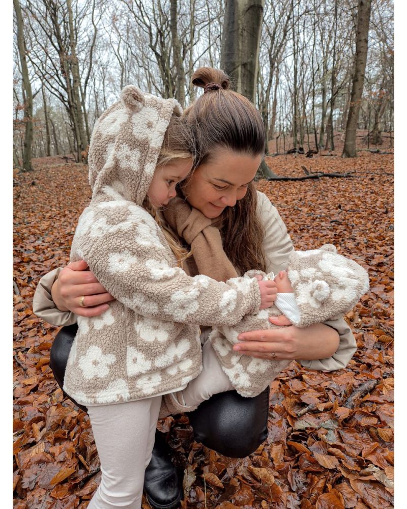 veste teddy bébé – taupe & motif fleurs