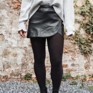 jupe short simili noir