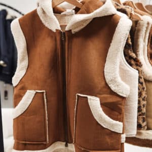 veste à capuche sans manches caramel