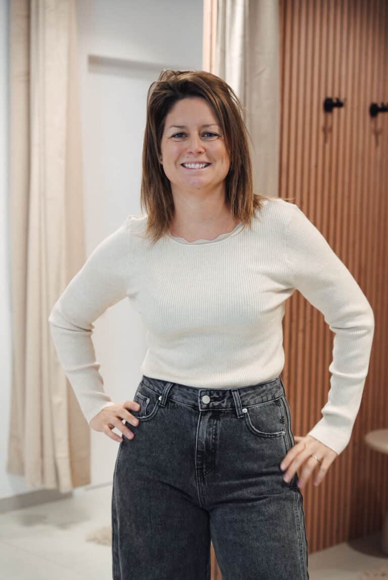 pull col v dans le dos