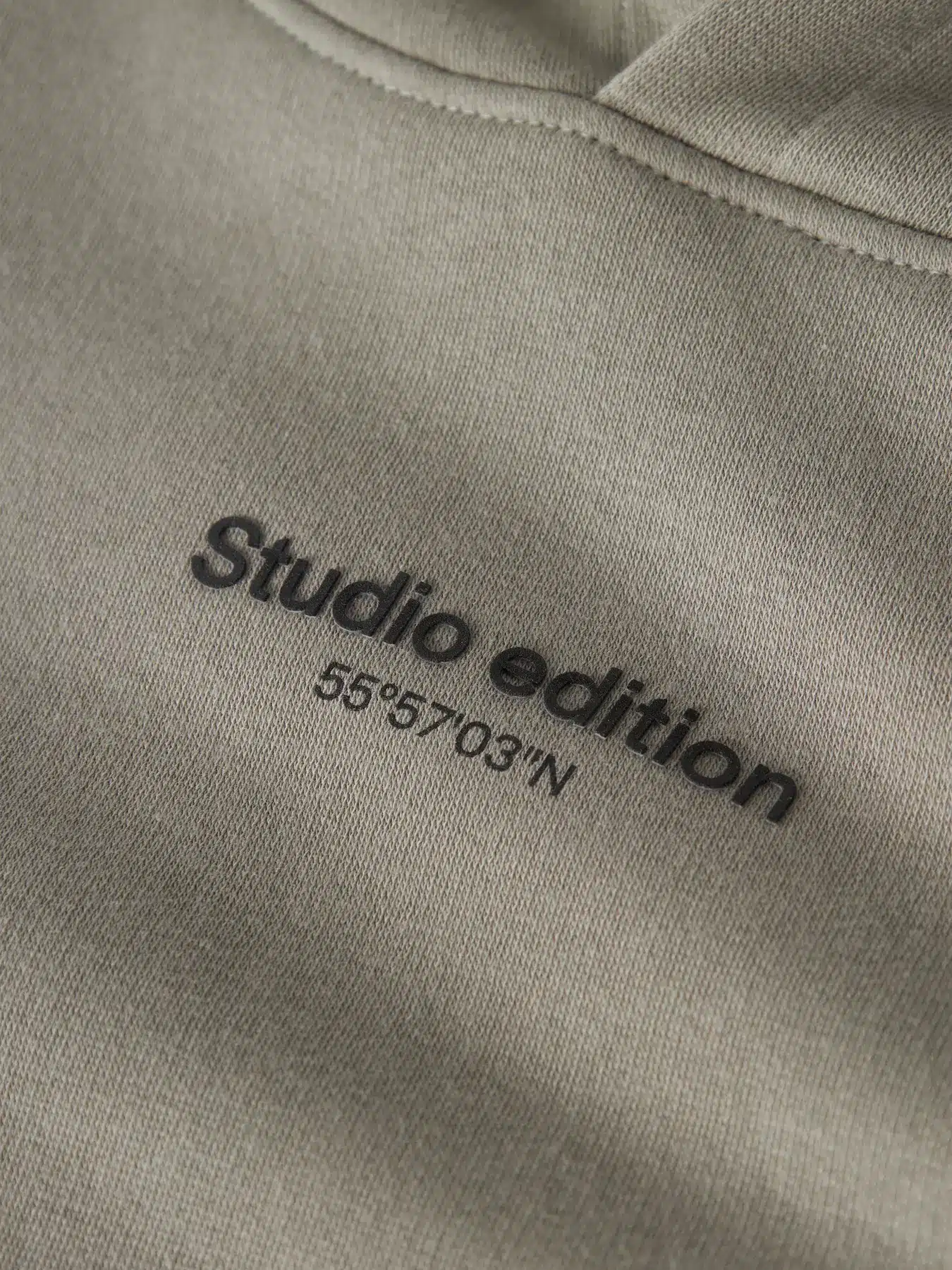 sweat à capuche kaki studio édition