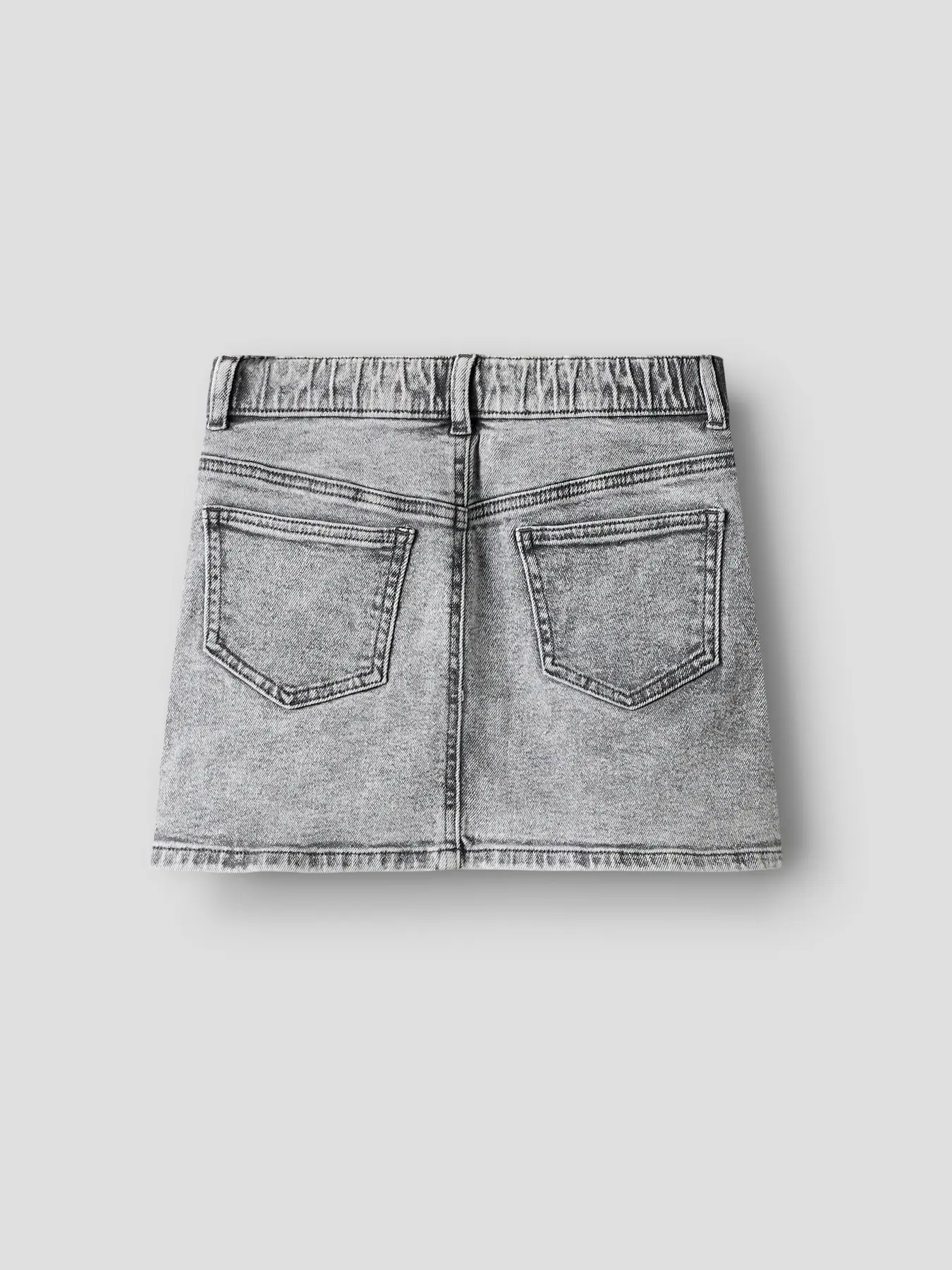 jupe en jeans plissée à l'avant