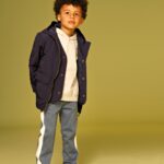 veste bleue à capuche + gilet