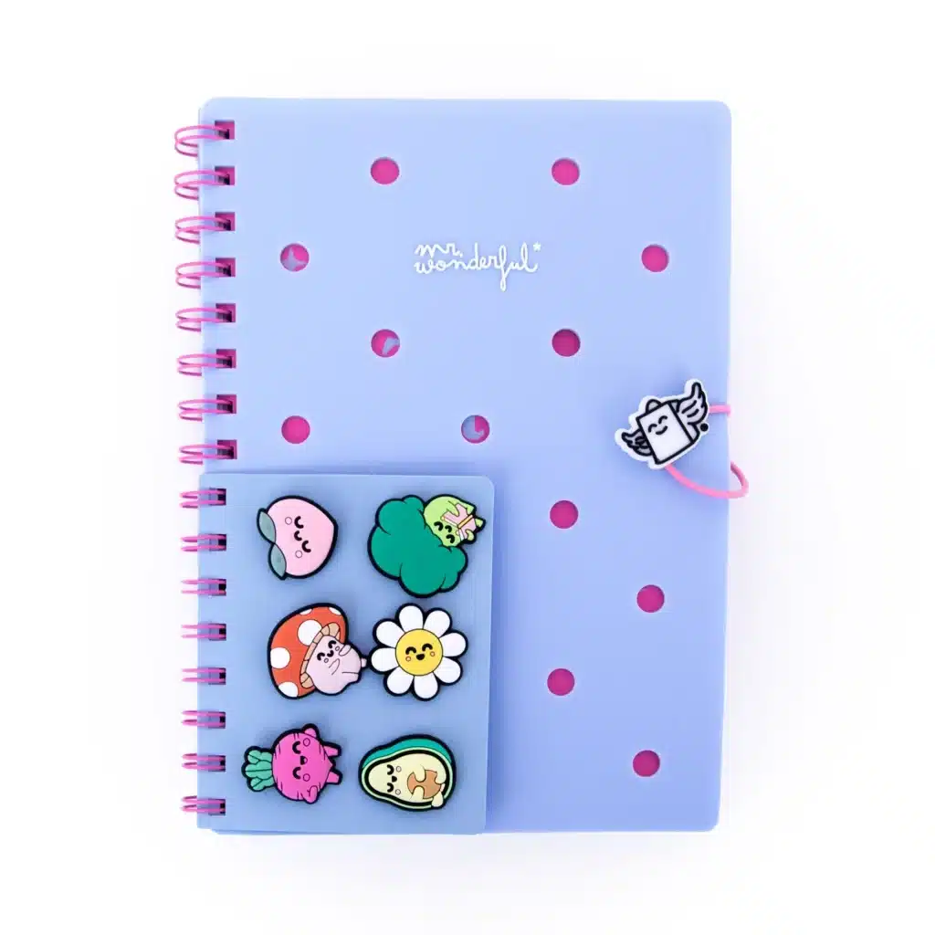 carnet avec charms