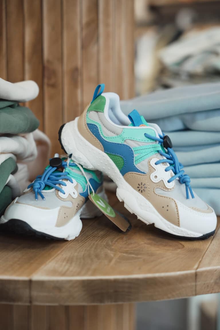 chaussures multicolores couleurs vives