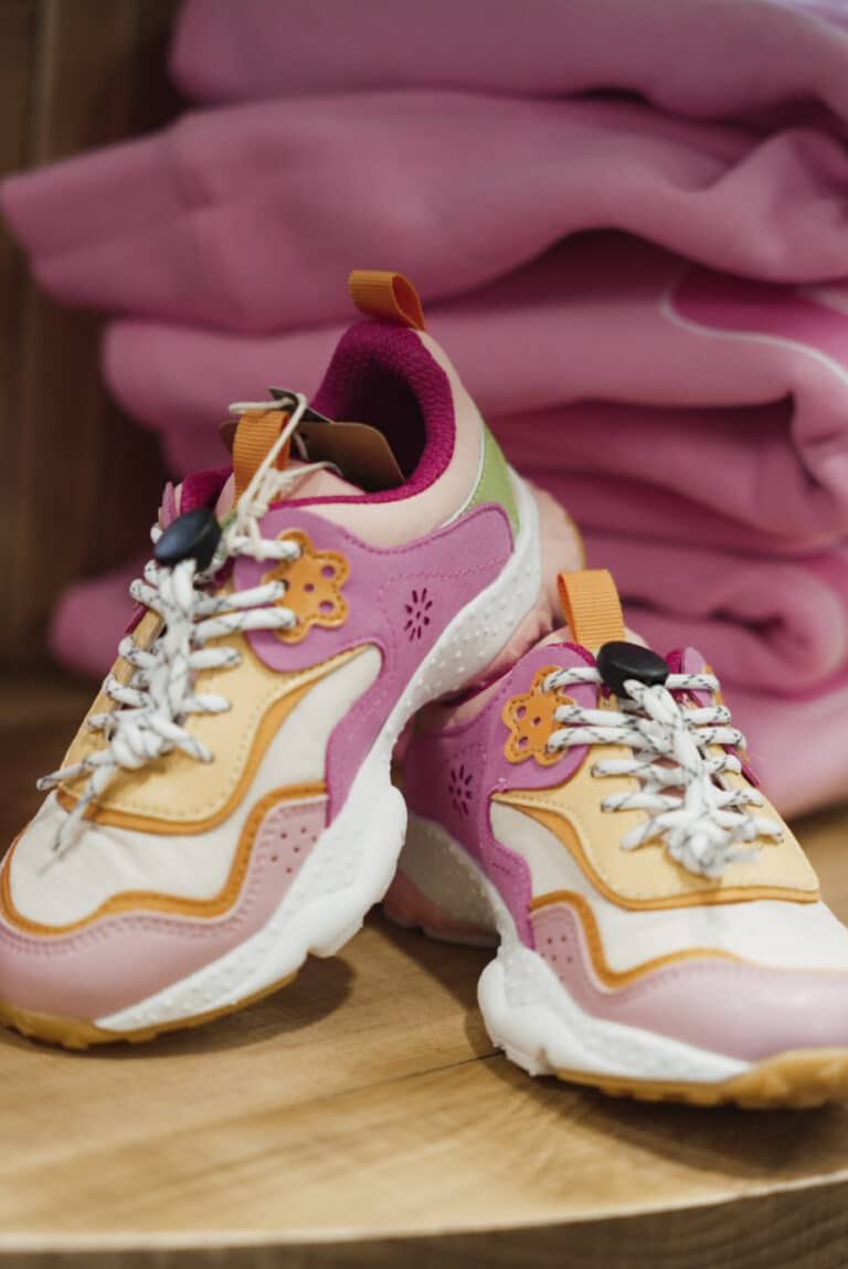 chaussures multicolores couleurs vives