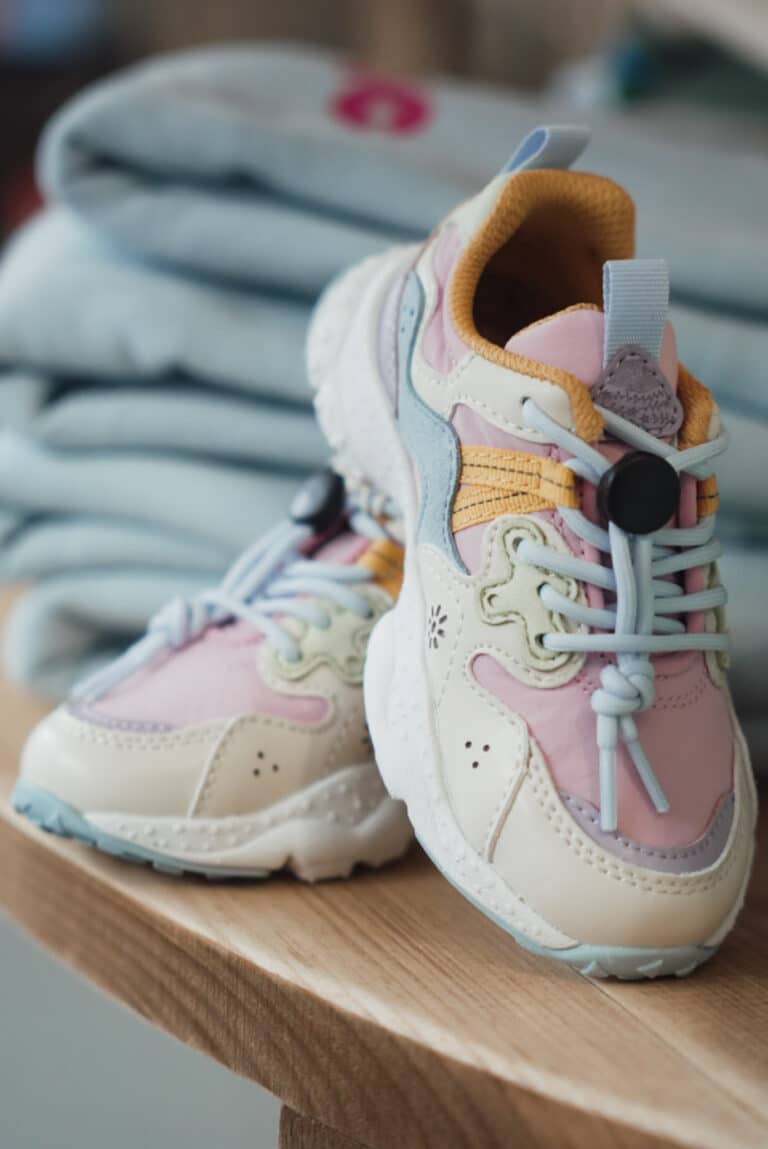 chaussures multicolores couleurs vives