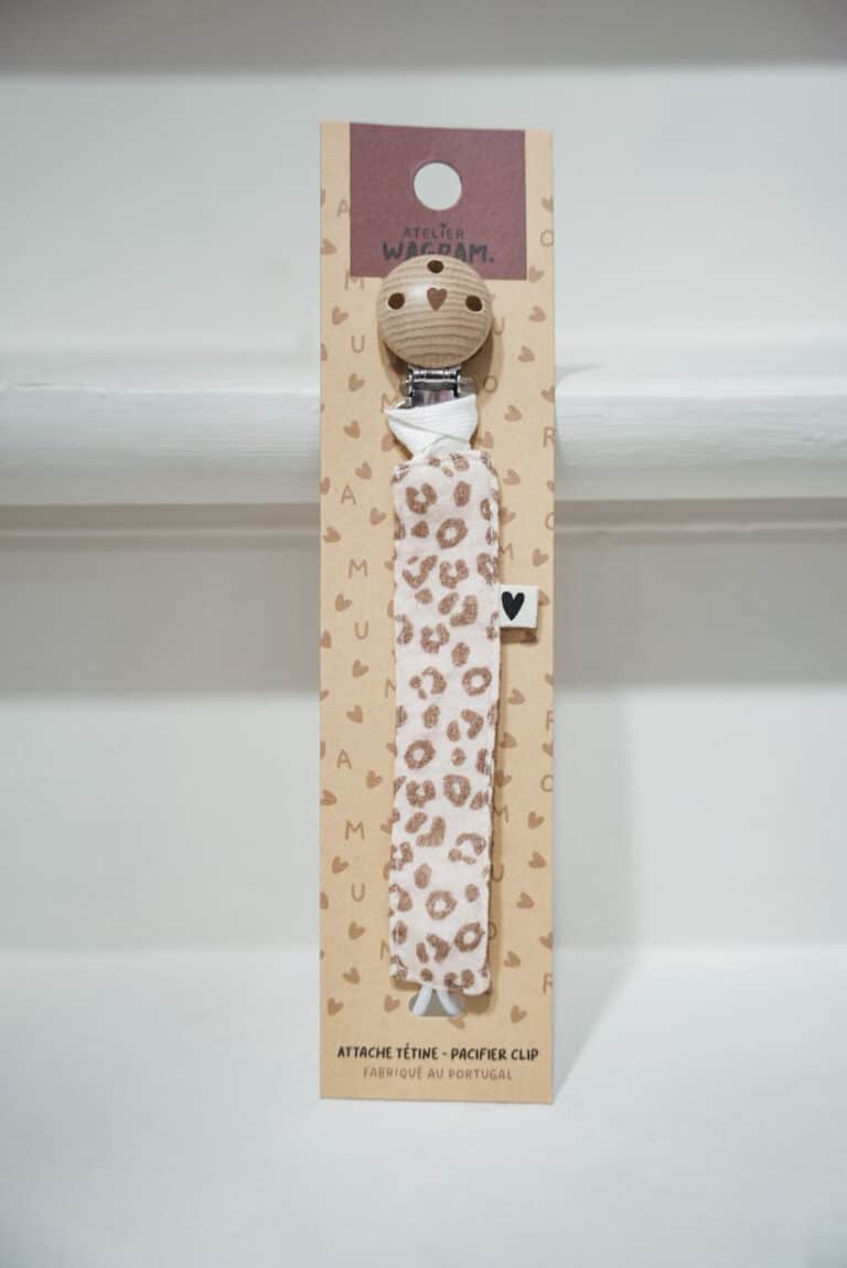 atelier wagram attache tétine