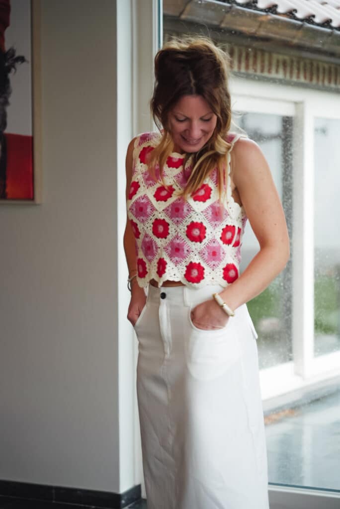 t shirt " everything is fine" blanc