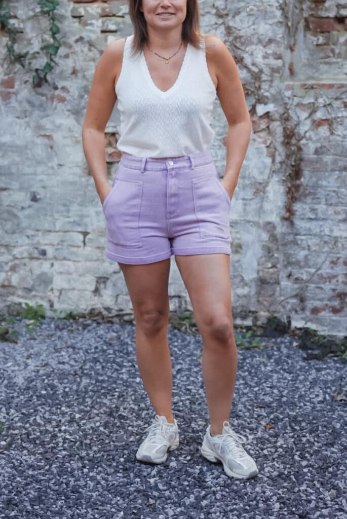 short mauve