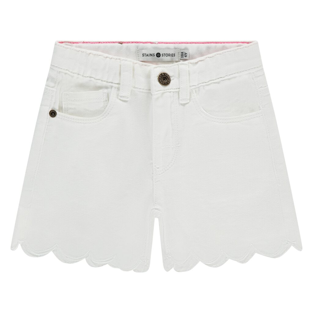 short fille blanc