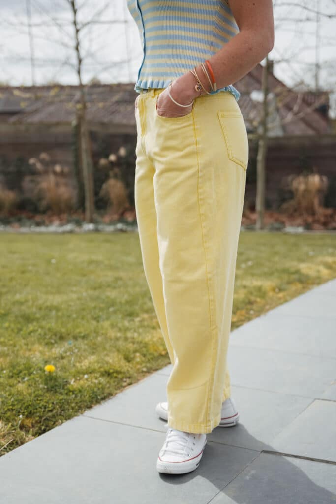 pantalon jaune
