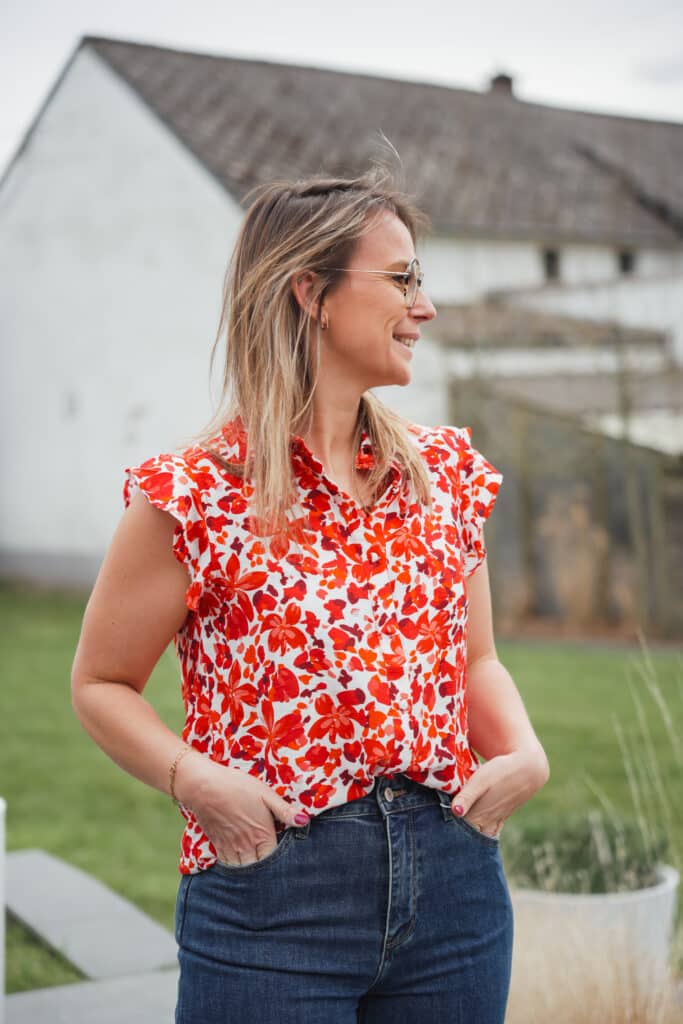blouse fleurie rouge