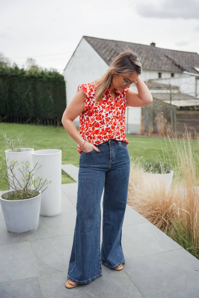 blouse fleurie rouge