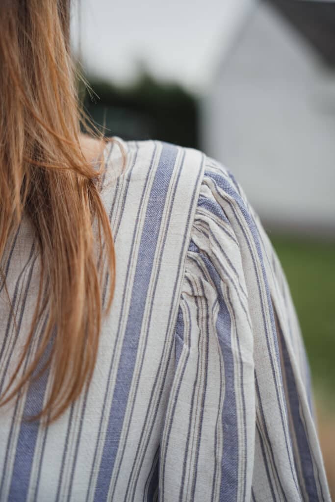 blouse lignée bleu manches ballon 3/4