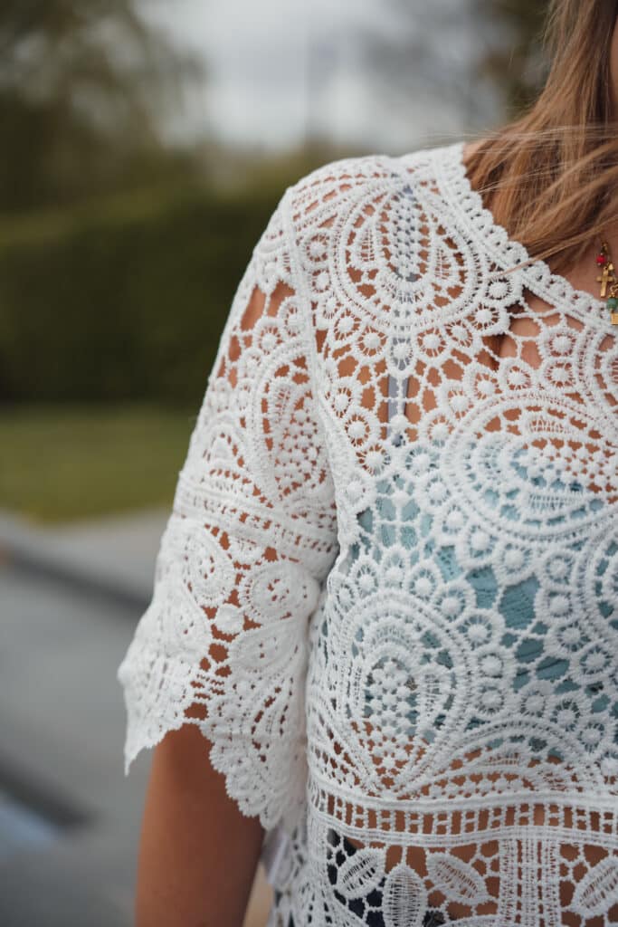 blouse dentelle manches 3/4