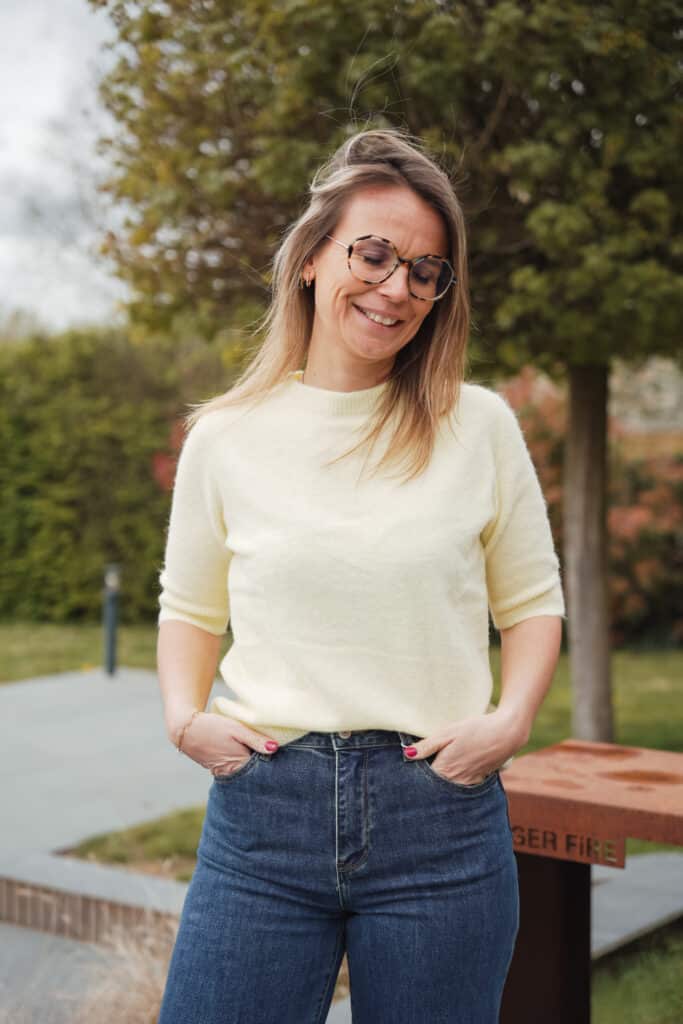pull manches courtes jaune claire