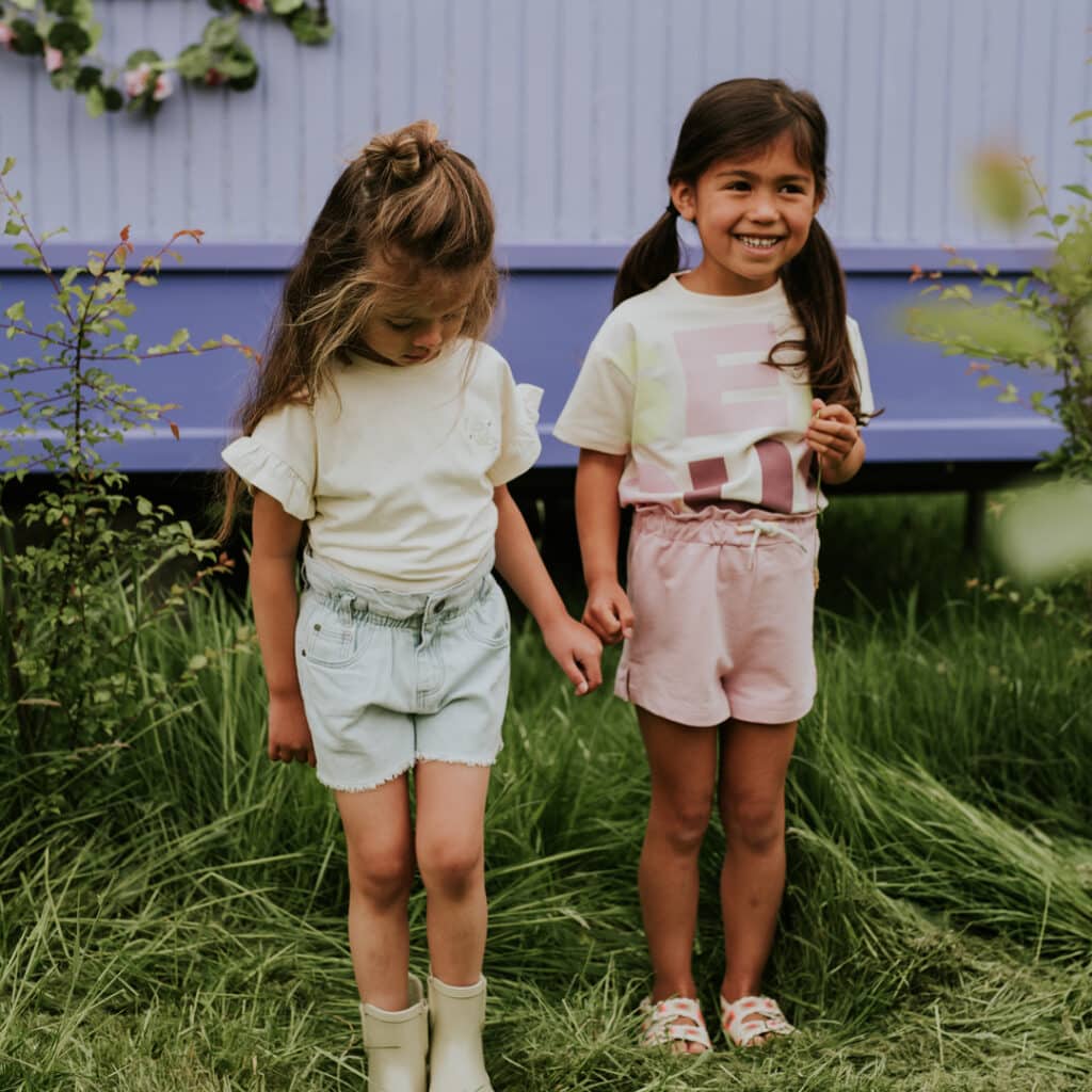 short en jeans fleurs (copie)