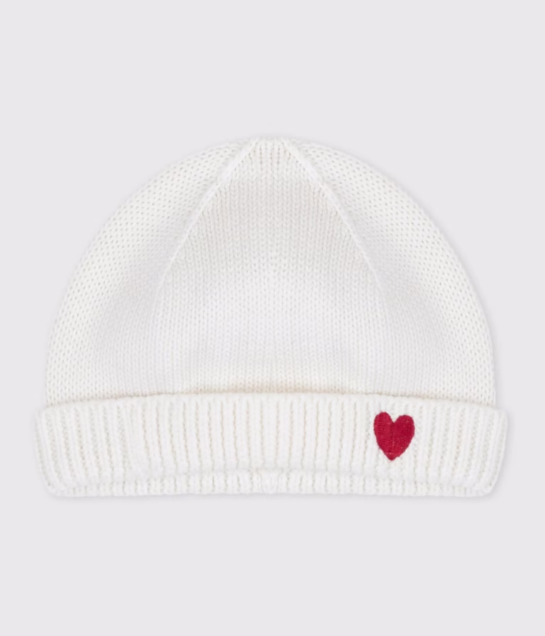 bonnet naissance blanc coeur rouge