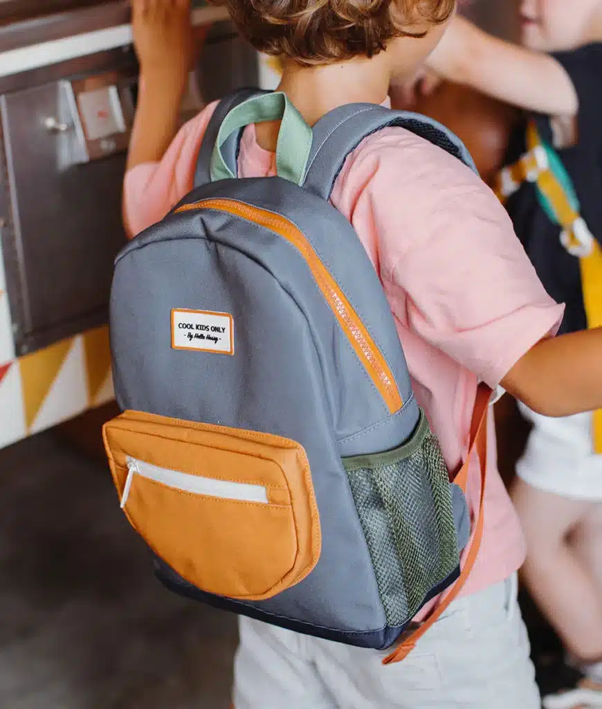 sac-a-dos-maternelle-enfants-gris-camel-format-rond-hello-hossy
