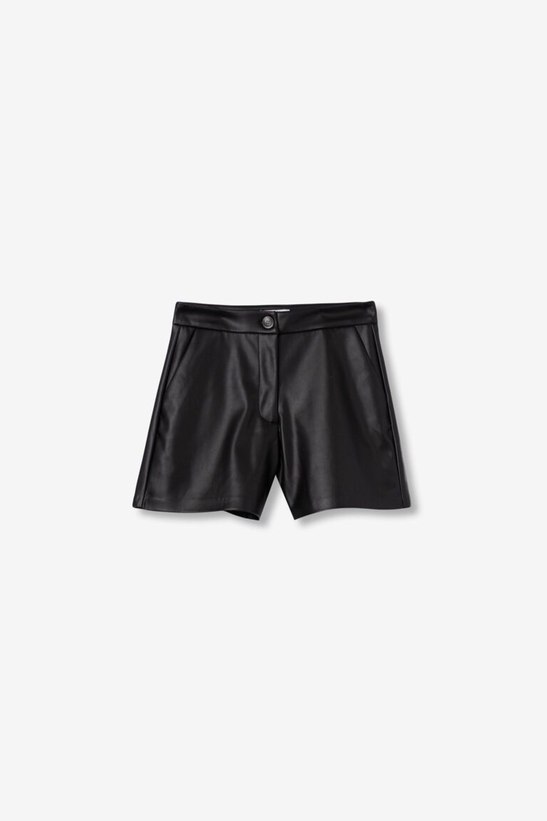 short valeria noir
