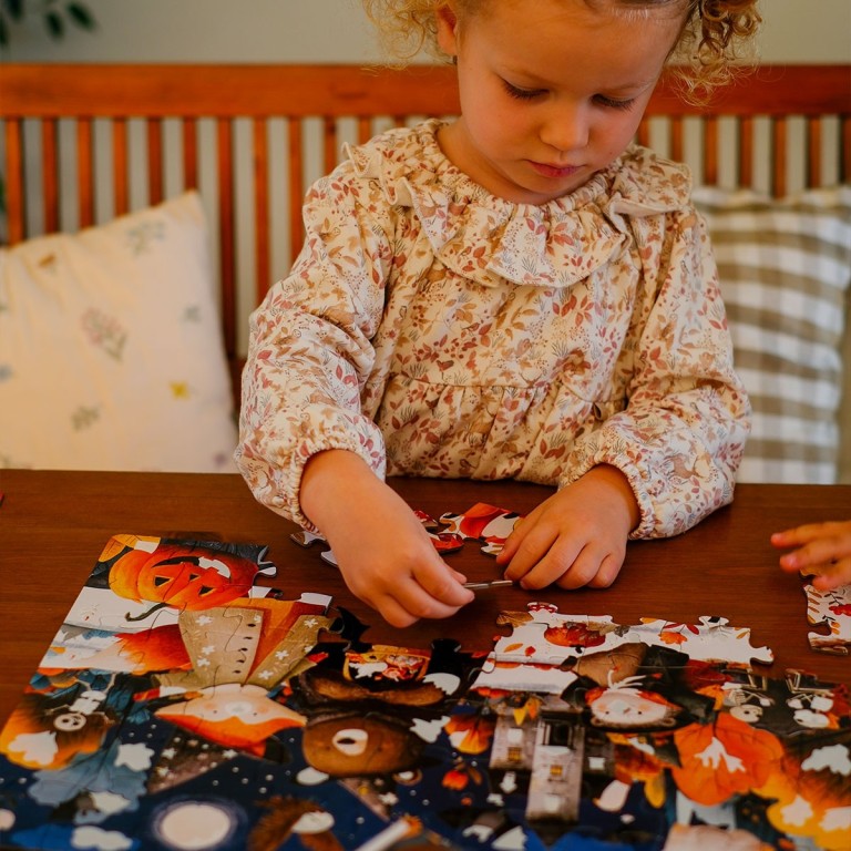 puzzle magique à l'eau halloween